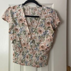 Womens Abercrombie & Fitch XS floral top never worn!